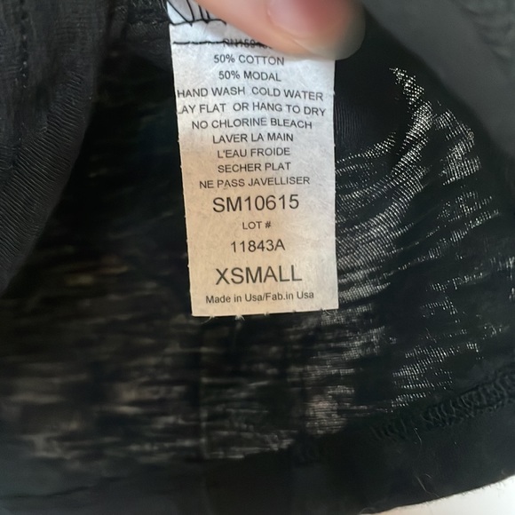 NWT Neely Black Short Sleeve Top with Chest Cutout - Picture 5 of 6